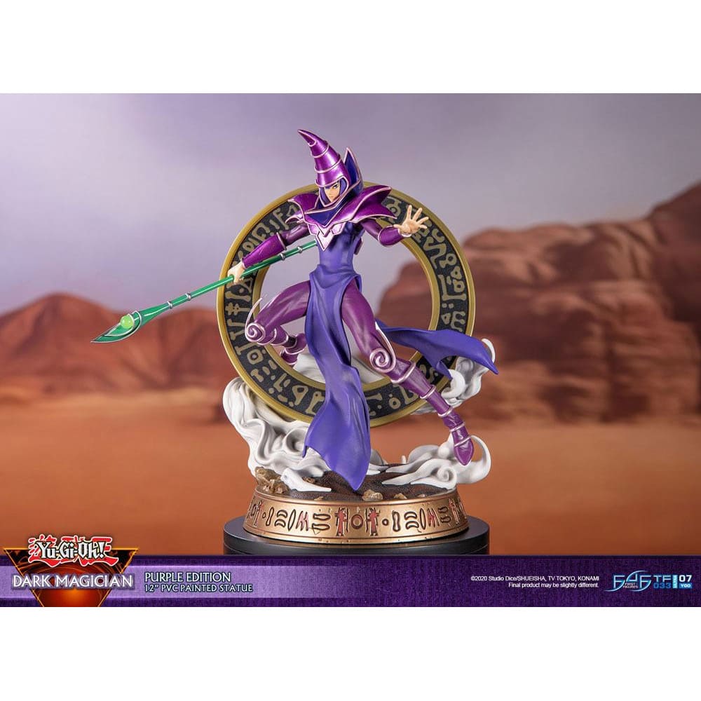 God of Cards: Yugioh PVC Statue Dark Magician Purple Version 29cm Produktbild